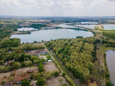 Eladó Ház 2347 Bugyi , Bugyi külterületén MAJOR eladó mobilházzal