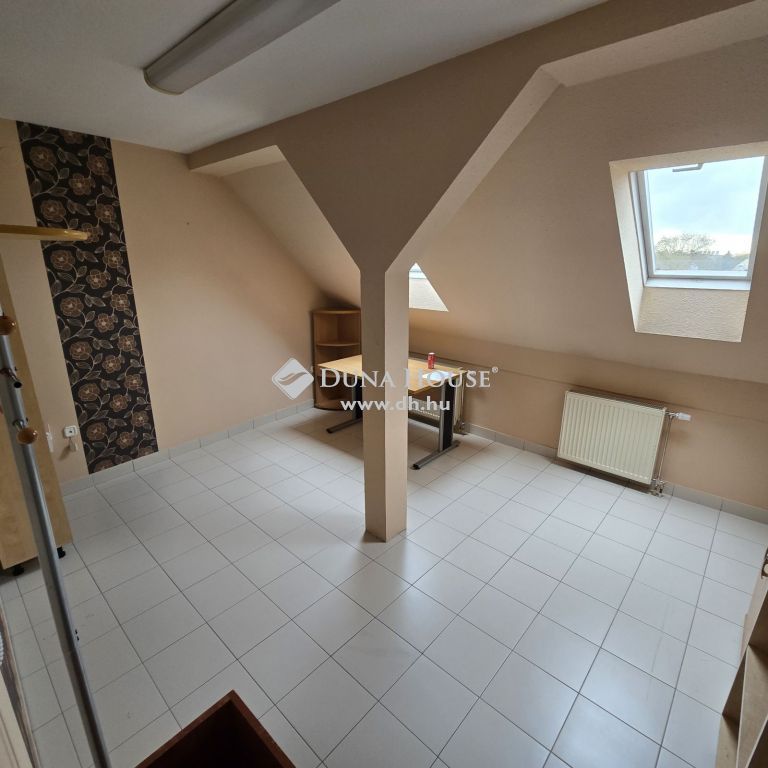 6000 Kecskemét — 1/5