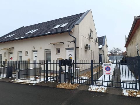 Eladó Ház 4243 Téglás 