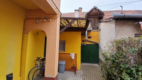 Eladó Ház 6000 Kecskemét 