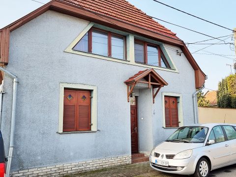 Kiadó Lakás 6000 Kecskemét , MUNKÁSSZÁLLÓ kiadó 9 fő részére