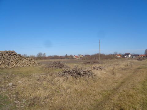 Eladó Telek 8042 Moha  Zártkert.