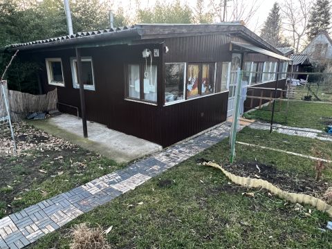 Eladó Ház 2481 Velence , faházas nyaraló