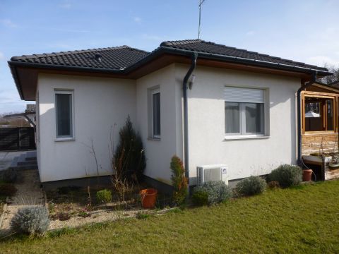 Eladó Ház 6000 Kecskemét , 6000 Kecskemét Katonatelep