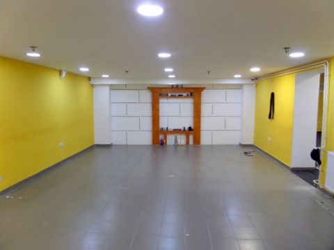 Kiadó Iroda 4400 Nyíregyháza 