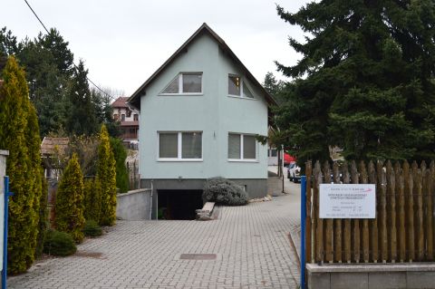 Eladó Ház 2085 Pilisvörösvár 