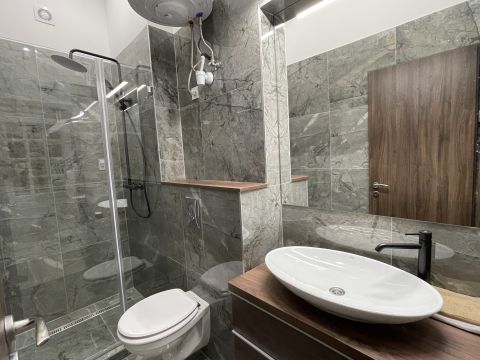 Eladó Lakás 1072 Budapest 7. kerület Klauzál utcánál, álló galériás , 1,5 szobás - szuper lakás