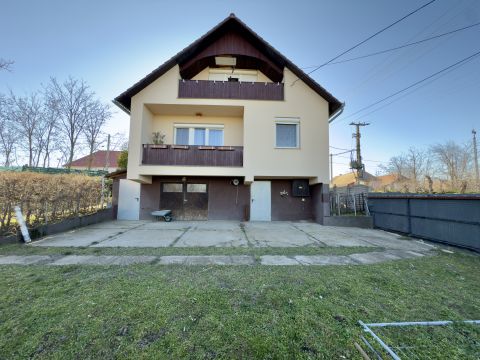 Eladó Ház 7038 Pusztahencse Remek energetikával rendelkező ház