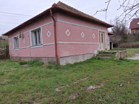 Eladó Ház 2454 Iváncsa 