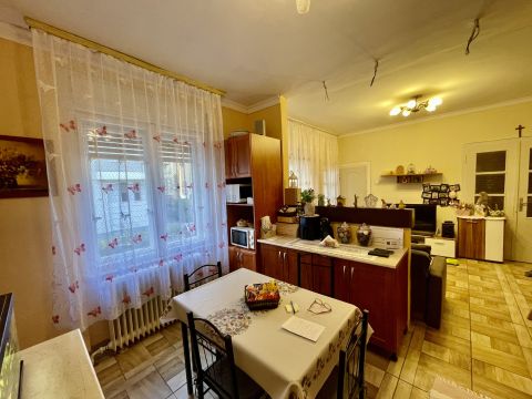 Eladó Ház 9700 Szombathely 