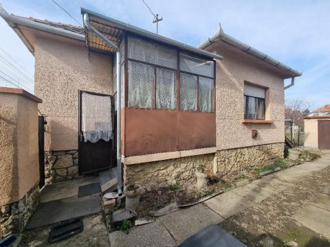 Eladó Ház 8500 Pápa , 8500 Pápa, Belváros