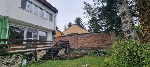 Eladó Ház 2500 Esztergom 