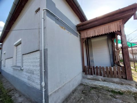 Eladó Ház 6500 Baja , Rókusváros