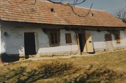 Eladó Ház 9833 Csehi Felújítandó ház a Szajki tavaktól 15 percre (autóval)