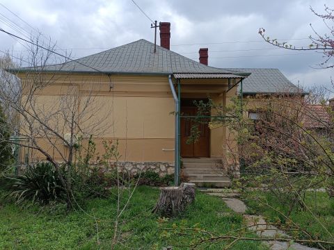 Eladó Ház 8553 Lovászpatona Központhoz közel, csendes utca