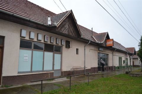 Eladó Üzlethelyiség 6070 Izsák 