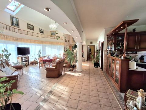 Eladó Ház 4032 Debrecen , Úrrétje kedvelt utcájában