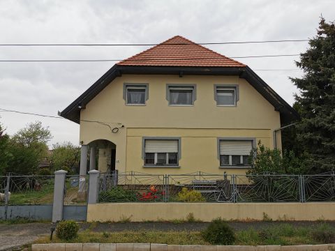 Eladó Ház 8360 Keszthely 