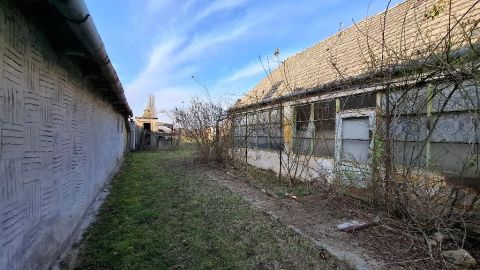 Eladó Ház 7020 Dunaföldvár , 7020 Dunaföldvár, Alsóöreghegy