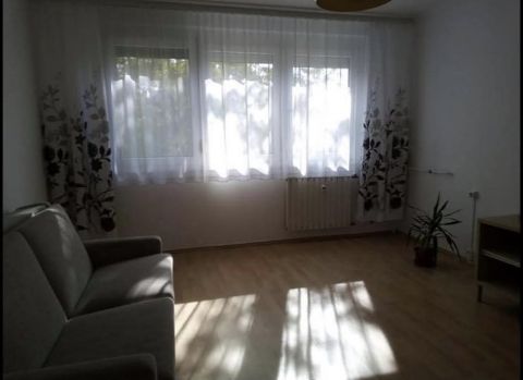 Eladó Lakás 6000 Kecskemét Széchenyiváros