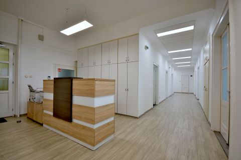 Kiadó Iroda 1051 Budapest 5. kerület 