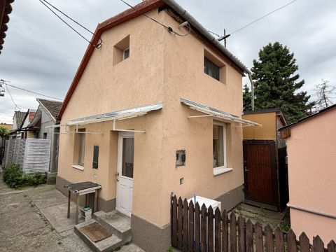 Eladó Ház 2336 Dunavarsány 