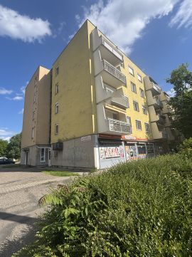 Eladó Lakás 6000 Kecskemét 