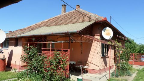 Eladó Ház 5321 Kunmadaras 