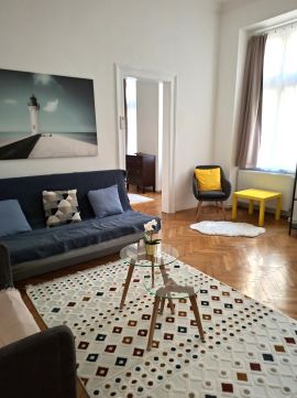 Kiadó Lakás 1088 Budapest 8. kerület , Körúton kiadó 2 szobás, étkezőkonyhás, berendezve, gépesítve