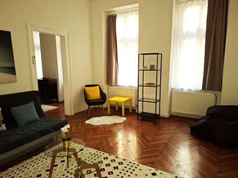 Kiadó Lakás 1088 Budapest 8. kerület Kiadó a körúton 2 szobás, étkezőkonyhás, berendezve, gépesít