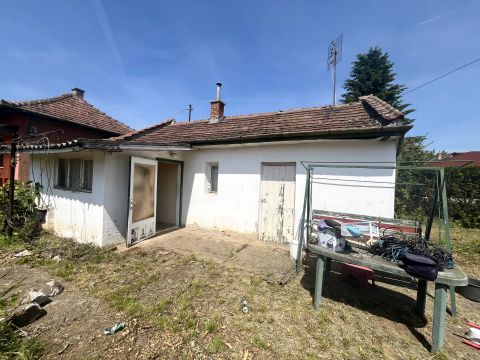 Eladó Ház 1185 Budapest 18. kerület Ganztelep részen, felújítandó családi ház