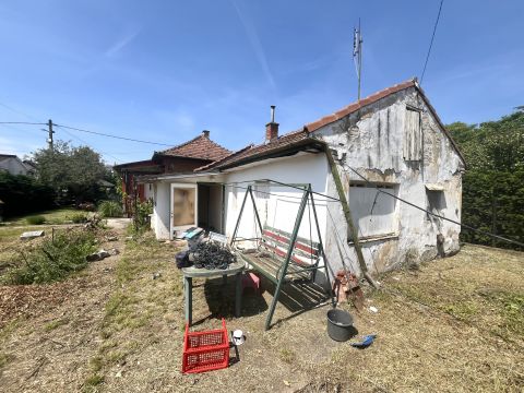 Eladó Ház 1185 Budapest 18. kerület , Ganztelep részen, felújítandó családi ház