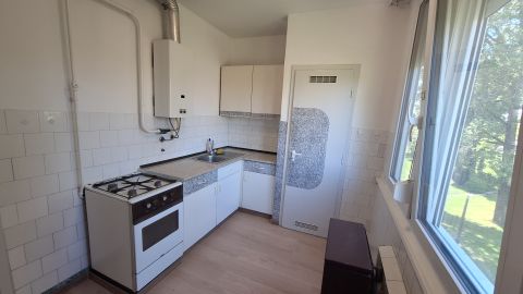 Eladó Lakás 8000 Székesfehérvár 