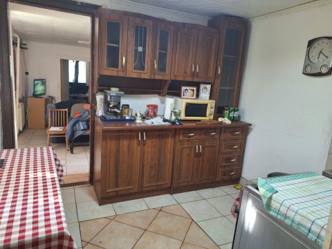 Eladó Ház 2544 Neszmély , Iskola közelében