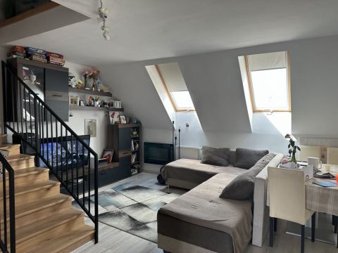 Eladó Lakás 2750 Nagykőrös , Nagykőrös belvárosában, 2 szoba + nappalis lakás eladó