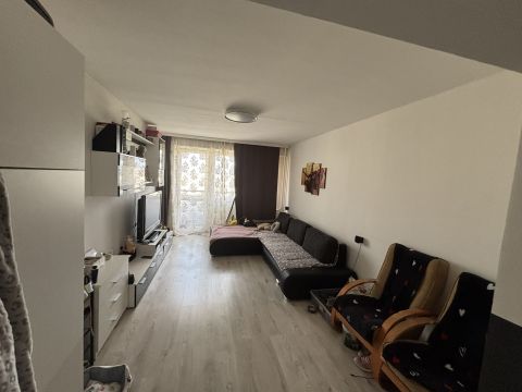 Eladó Lakás 2800 Tatabánya 