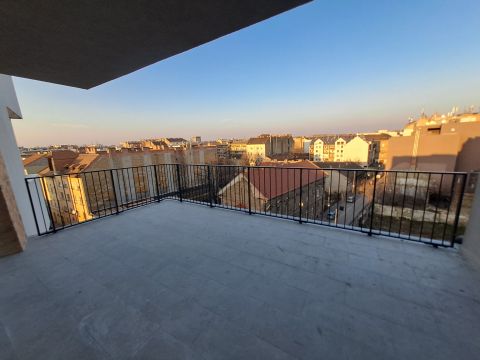 Eladó Lakás 1086 Budapest 8. kerület , Egyetemek szomszédságában: FIATAL PÁROKNAK ,DIÁKOKNAK EGYEDÜLÁLLÓKNAK, BEFEKTETŐKNEK