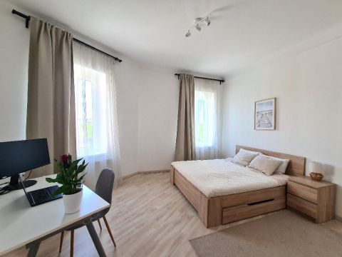 Eladó Lakás 1081 Budapest 8. kerület , 1081 Budapest 8, Népszinháznegyed