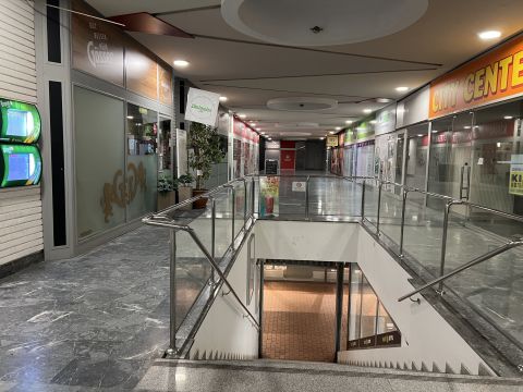Kiadó Iroda 8200 Veszprém 