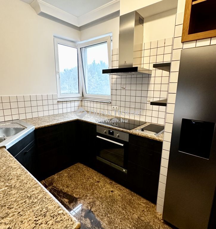 1021 Budapest 2. kerület — 1/19