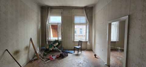 Eladó Lakás 1123 Budapest 12. kerület , Mom parknál - jól alakítható - befektetői ajánlat 