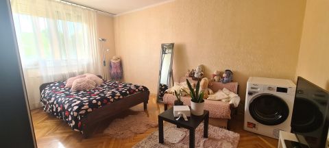 Eladó Lakás 8000 Székesfehérvár 