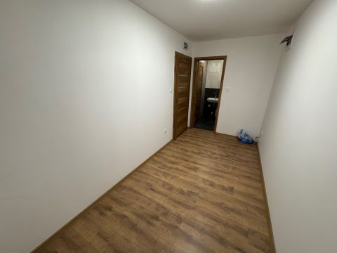 Eladó Üzlethelyiség 4400 Nyíregyháza 