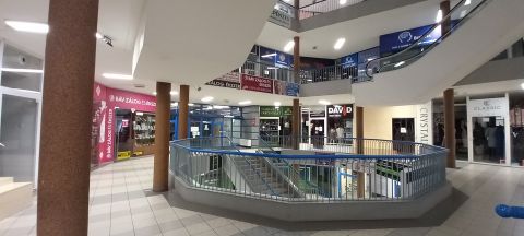 Eladó Üzlethelyiség 7622 Pécs 