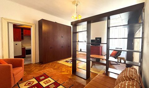 Eladó Lakás 1145 Budapest 14. kerület Szugló utcában CSENDES, jó állapotú, 40 nm-es lakás