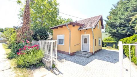 Eladó Ház 8174 Balatonkenese 