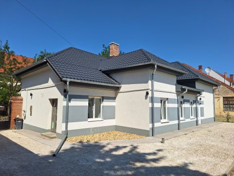 Eladó Ház 5430 Tiszaföldvár Kossuth Lajos utca