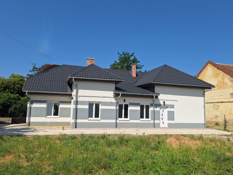Eladó Ház 5430 Tiszaföldvár , Kossuth Lajos utca