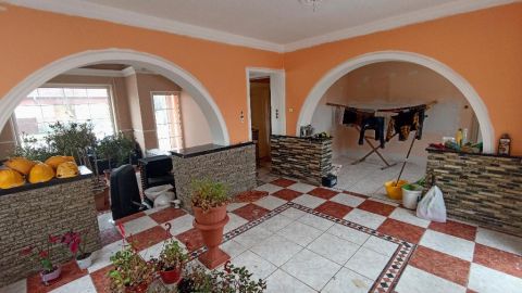 Eladó Ház 5126 Jászfényszaru , 5126 Jászfényszaru, központi