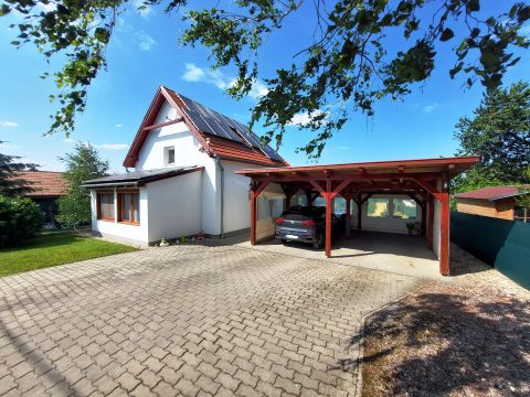 Eladó Ház 9400 Sopron , Sopron, Tómalom utca - Kallómalom utca környékén eladó ház